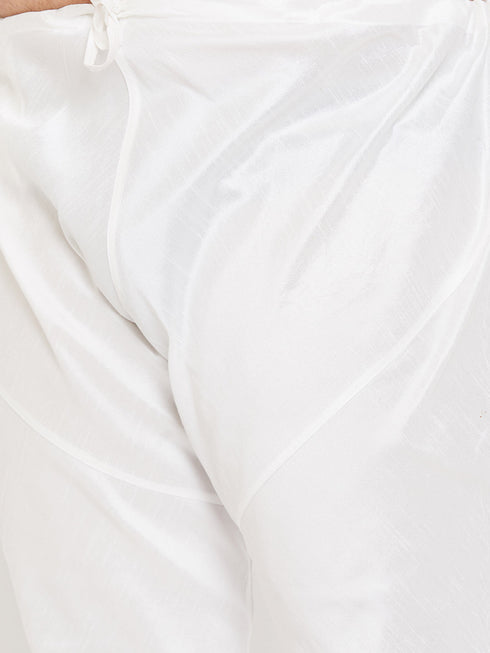 Vastramay Men's Plus Size White Silk Blend Kurta Pyjama Set